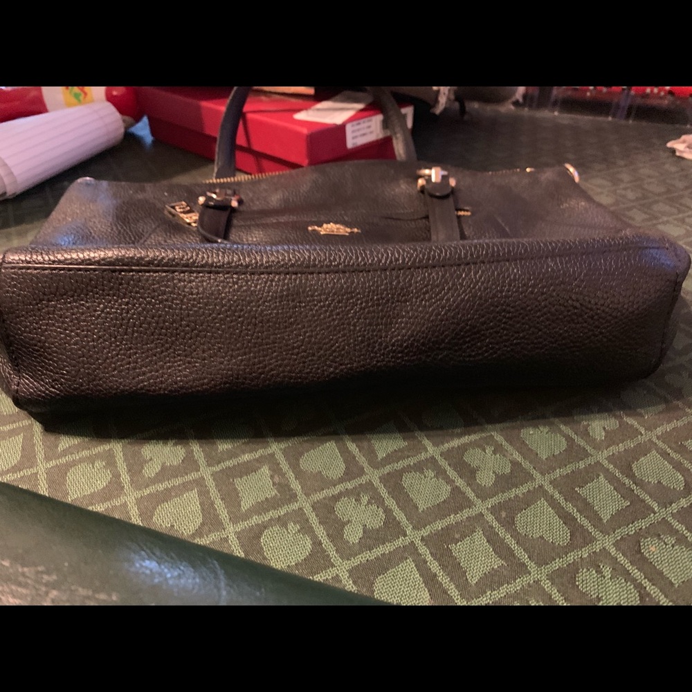 Coach - Picture 4 of 4